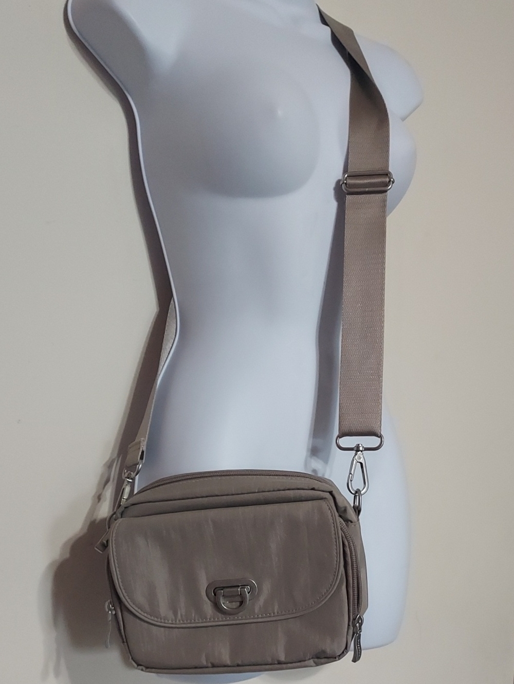 Baggallini Nylon Taupe Crossbody Camera Bag